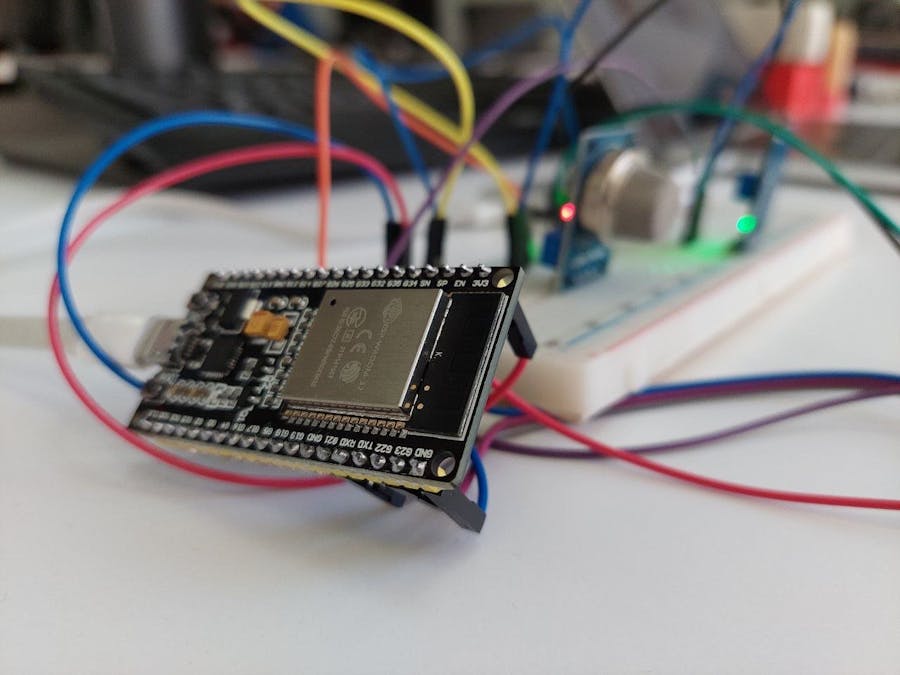 RobotsLab Pro Max: ESP32, Jetson Orin Nano и датчики — оборудование для робототехники